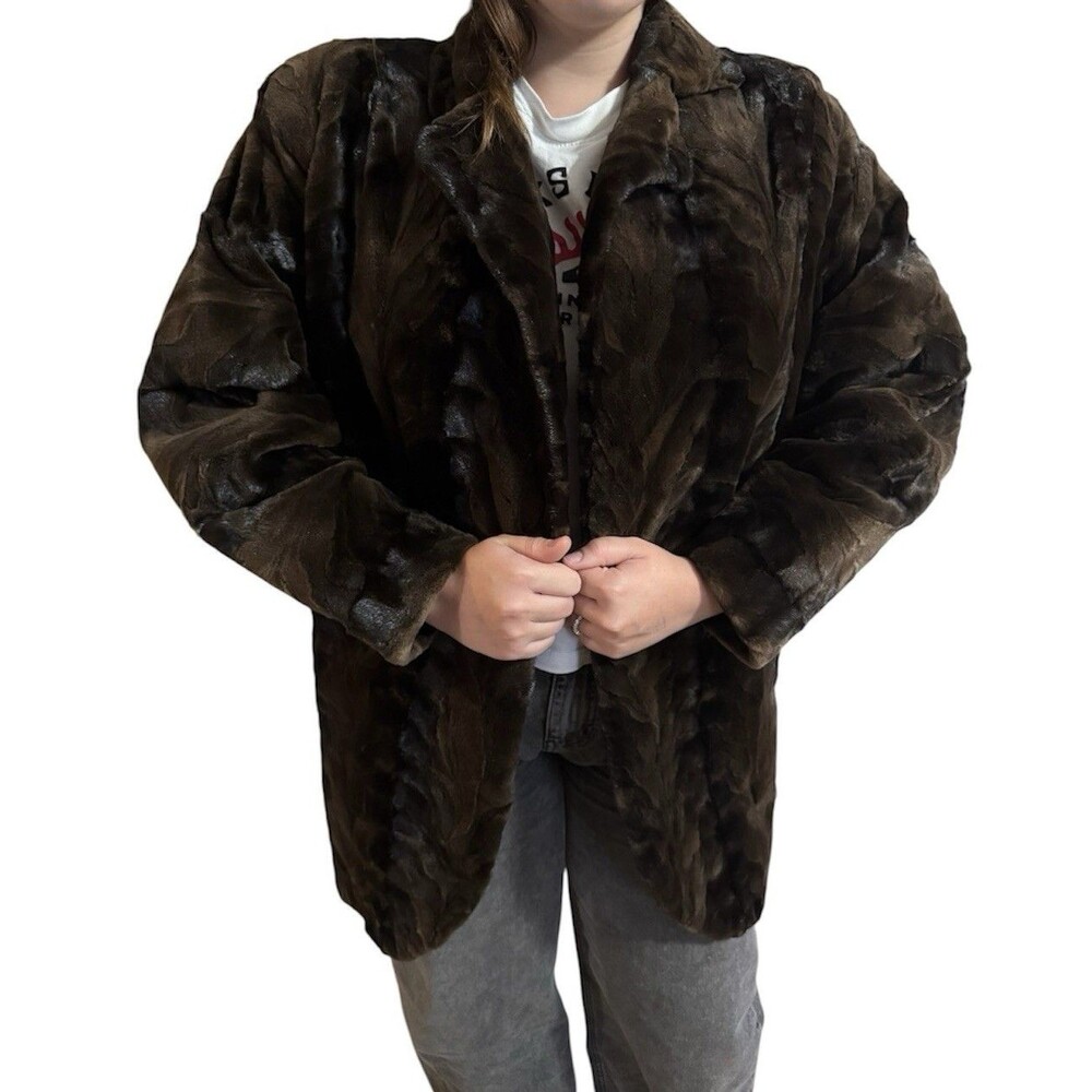 Carole Little Woman's Vintage Designer 3/4 length luxury brown fur coat